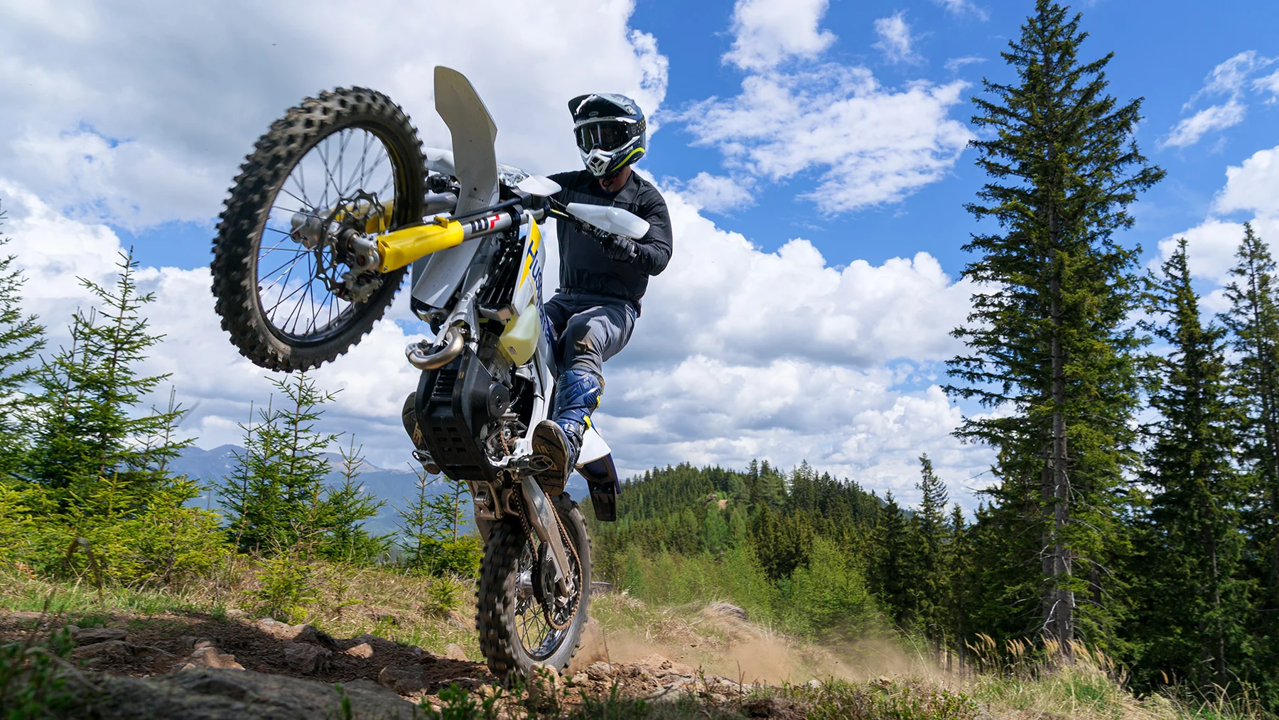 Husqvarna FE 250 em utilização